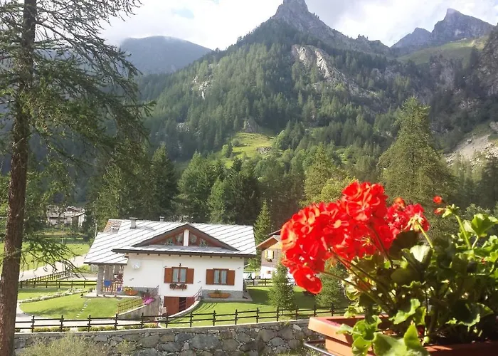 Ξενοδοχείο Rosa Dei Monti 3*